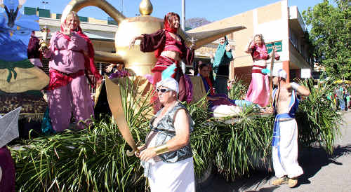 Gympie Gold Rush Qetesh School of Belly Dance won the best float. Gympie Gold Rush Qetesh School of Belly Dance won the best float.